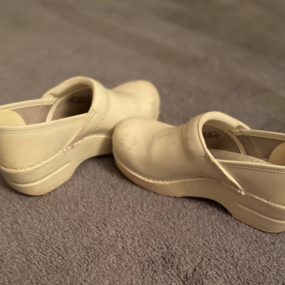 White Dansko's size 39